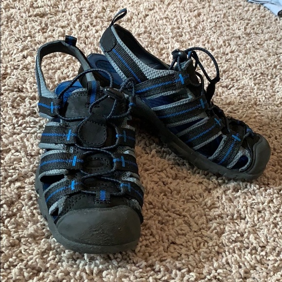 eddie bauer boys sandals